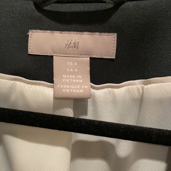 Women’s Green Blazer - Picture 3 of 3